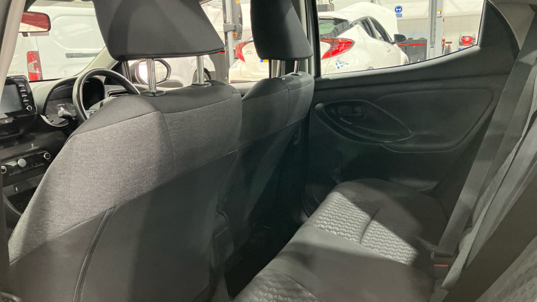 Toyota Yaris 1.5 Hybrid Icon 5dr CVT Hybrid Hatchback